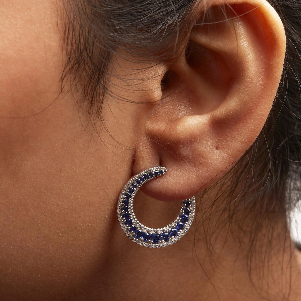 Aros estilo disco de media luna con zafiro azul creado de 2 3/4 ct en plata de ley 925 (calidad AAA)
