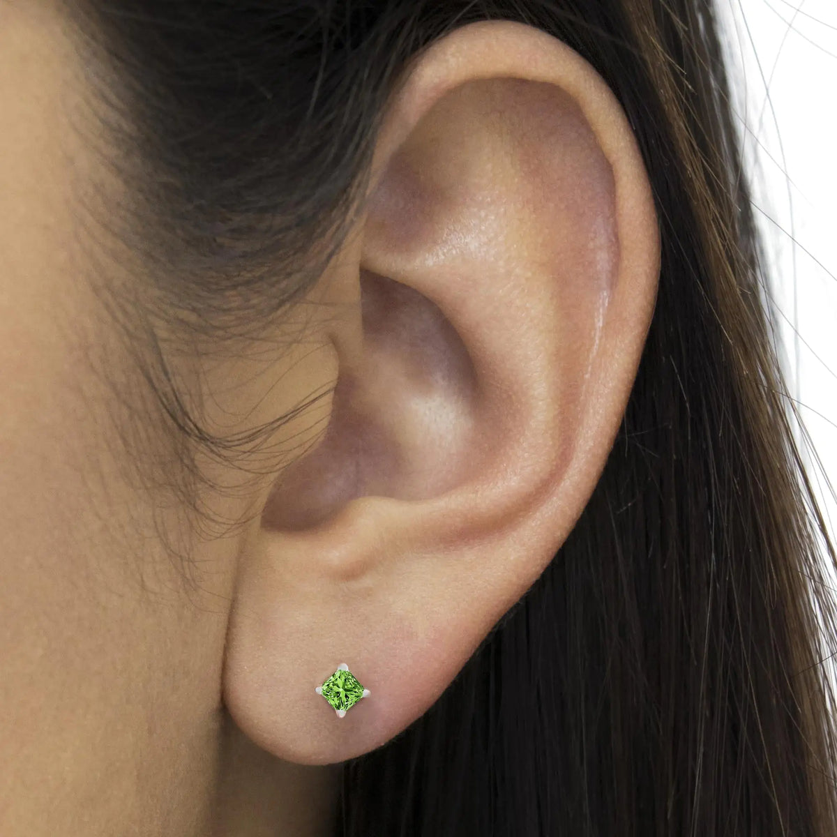Aros con diamantes verdes cuadrados de talla princesa de 1/5 ct en plata de ley 925 (color elegante mejorado, claridad I2-I3)