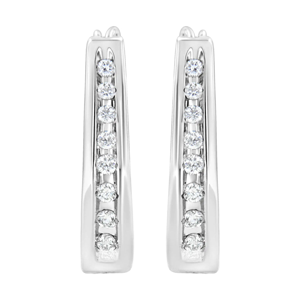 Aros de diamantes cultivados en laboratorio de 1/4 ct en plata esterlina 925 (color FG, claridad VS2-SI1)