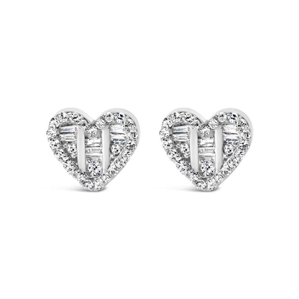 Boucles d'oreilles à tige en forme de cœur en argent sterling 925 avec diamants ronds et baguettes de 1/2 ct (couleur IJ, pureté SI2-I1)