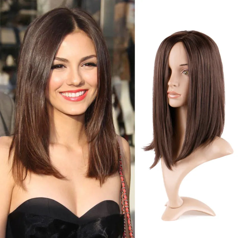 Perruque synthétique brune à mi-longueur et à clavicules lisses