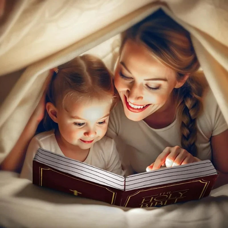 Almohada de peluche con la Biblia de Navidad