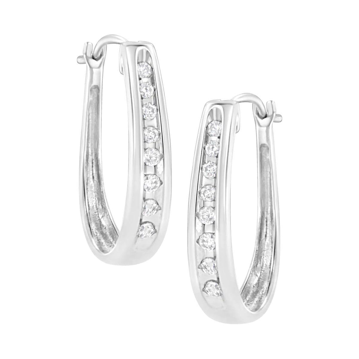 Aros de diamantes cultivados en laboratorio de 1/4 ct en plata esterlina 925 (color FG, claridad VS2-SI1)