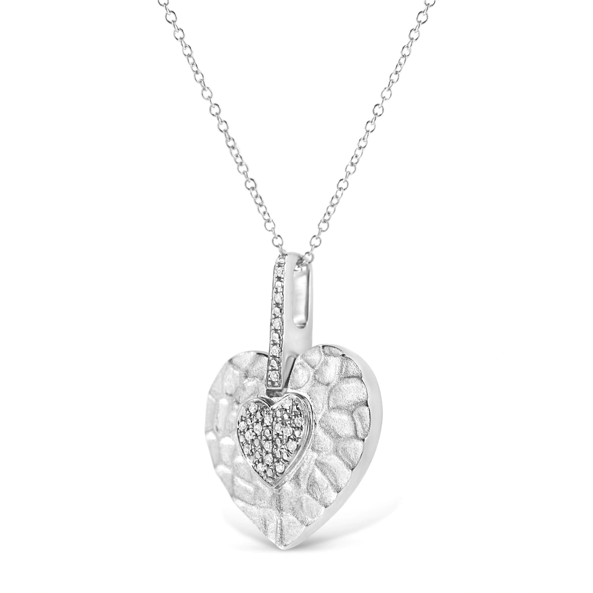 Collar con colgante en forma de corazón de 45 cm con detalles de diamantes engastados en pavé en plata de ley 925 (color IJ, claridad I1-I2)