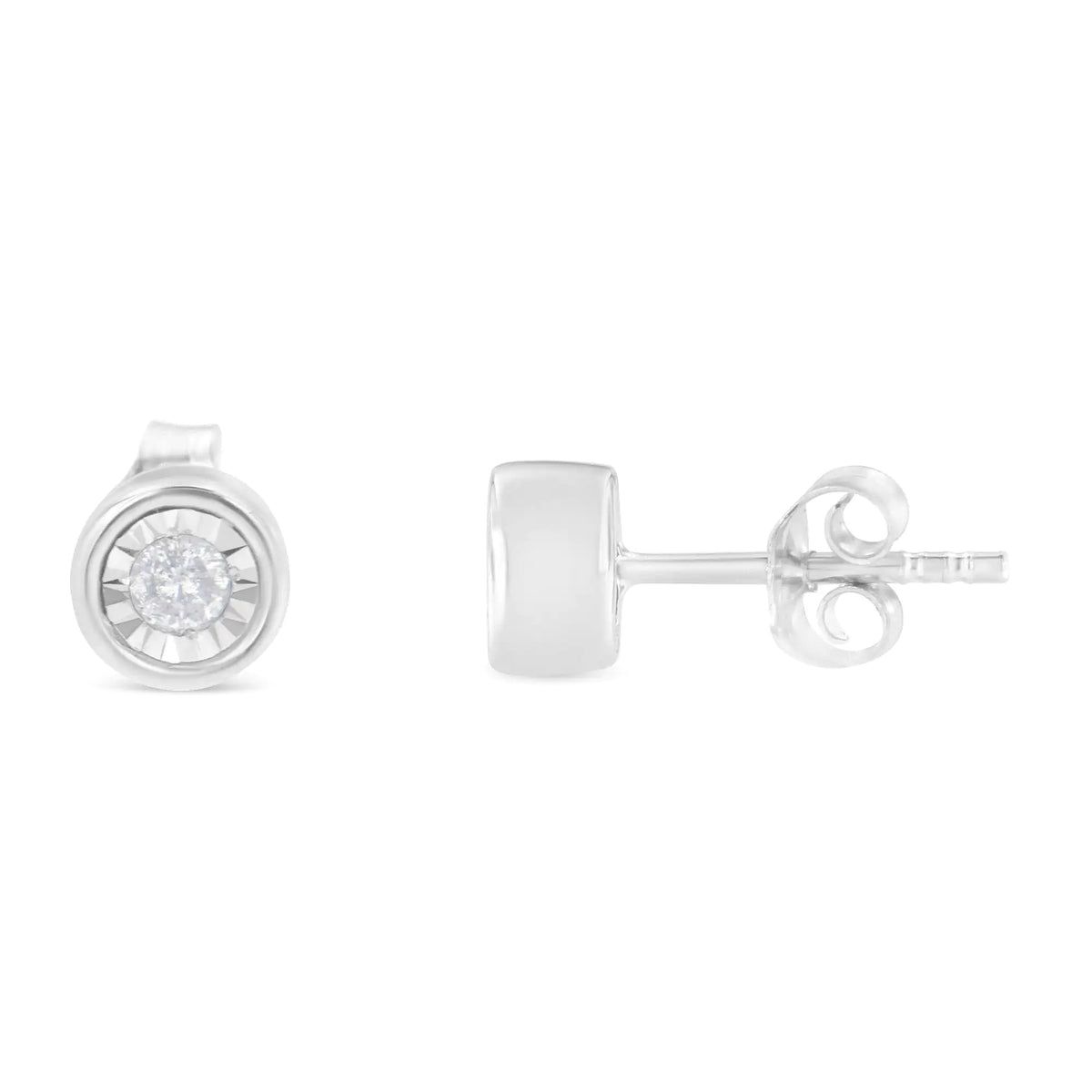 Aros tipo botón en forma de barril con bisel engastado milagrosamente con diamantes de talla brillante redonda de 1/5 ct casi incoloros en plata esterlina 925 (color IJ, claridad I2-I3)