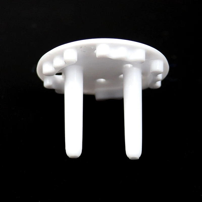 4pcs Baby Safety Child Electric Socket Outlet Plug Protection Security Two Phase Safe Lock Cover Kids Sockets Cover Plugs