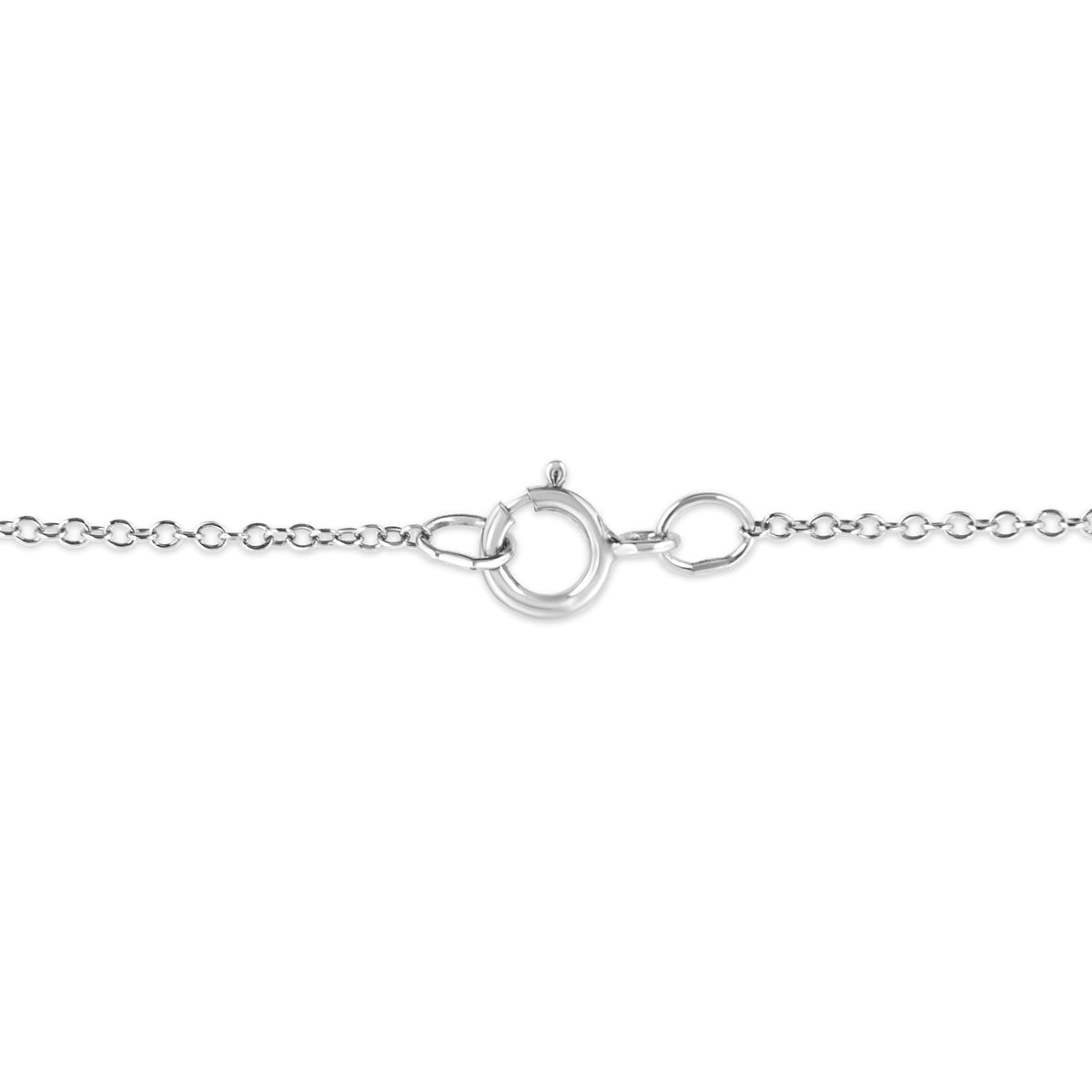 Collar con colgante de 18" con emblema de corazón y detalles de diamantes engastados en puntas en plata de ley 925 (color IJ, claridad I1-I2)