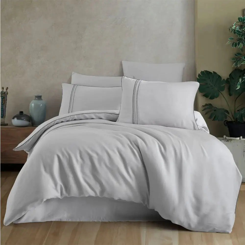 Juego de cama doble de seda modal Hobby, gris claro