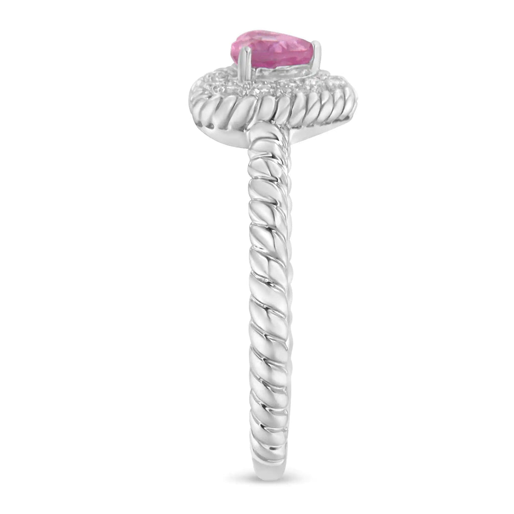 Anillo de plata de ley 925 con zafiro rosa de 4 mm y detalle de diamantes en forma de corazón (color IJ, claridad I2-I3)
