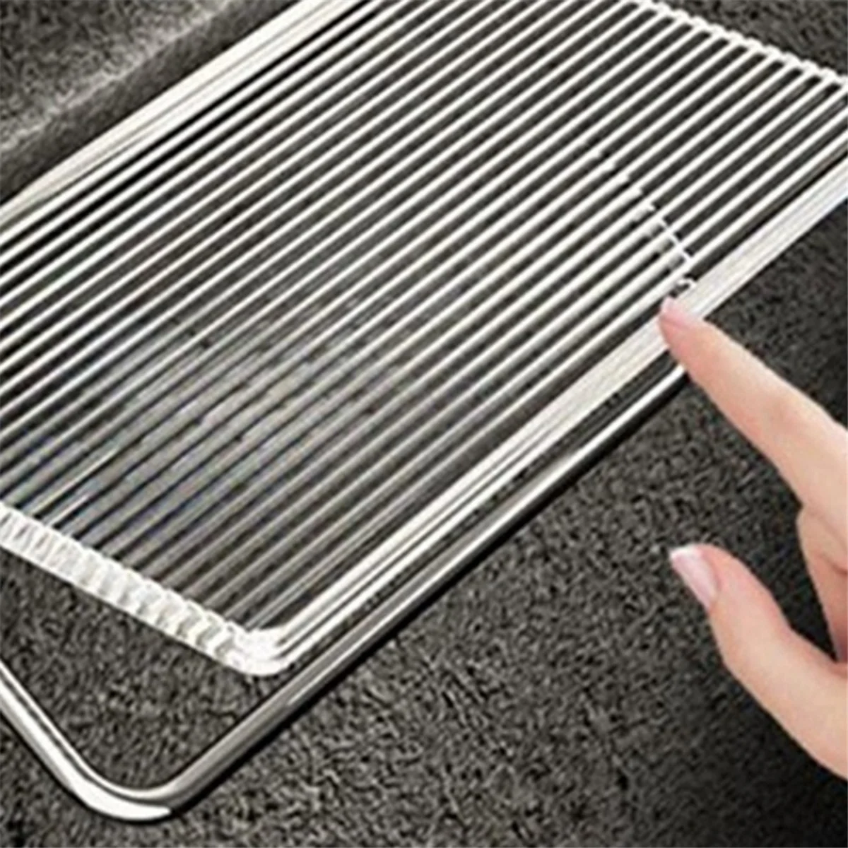 Toilet Paper Holder Wall Mounted Tissue Holder No-Punch Roll Holder Bathroom Accessories Silver