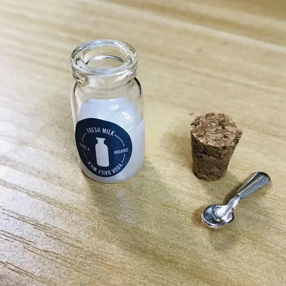 NEW 2PCS/Set 1:12 Miniature Fruit Jam Bottle Bee Honey Pretend Food for Dollhouse Kitchen Play Accessories