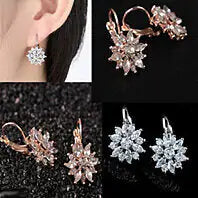 Boucles d'oreilles pendantes ravissantes Snowflowers en 3 tons