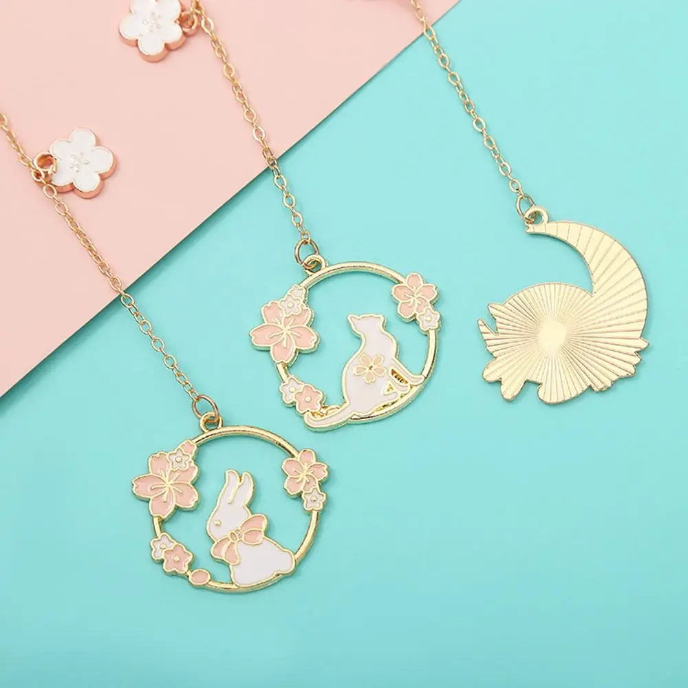 Exquisite Metal Bookmark Cute Rabbit Hollow Book Page Marker Book Page Pagination