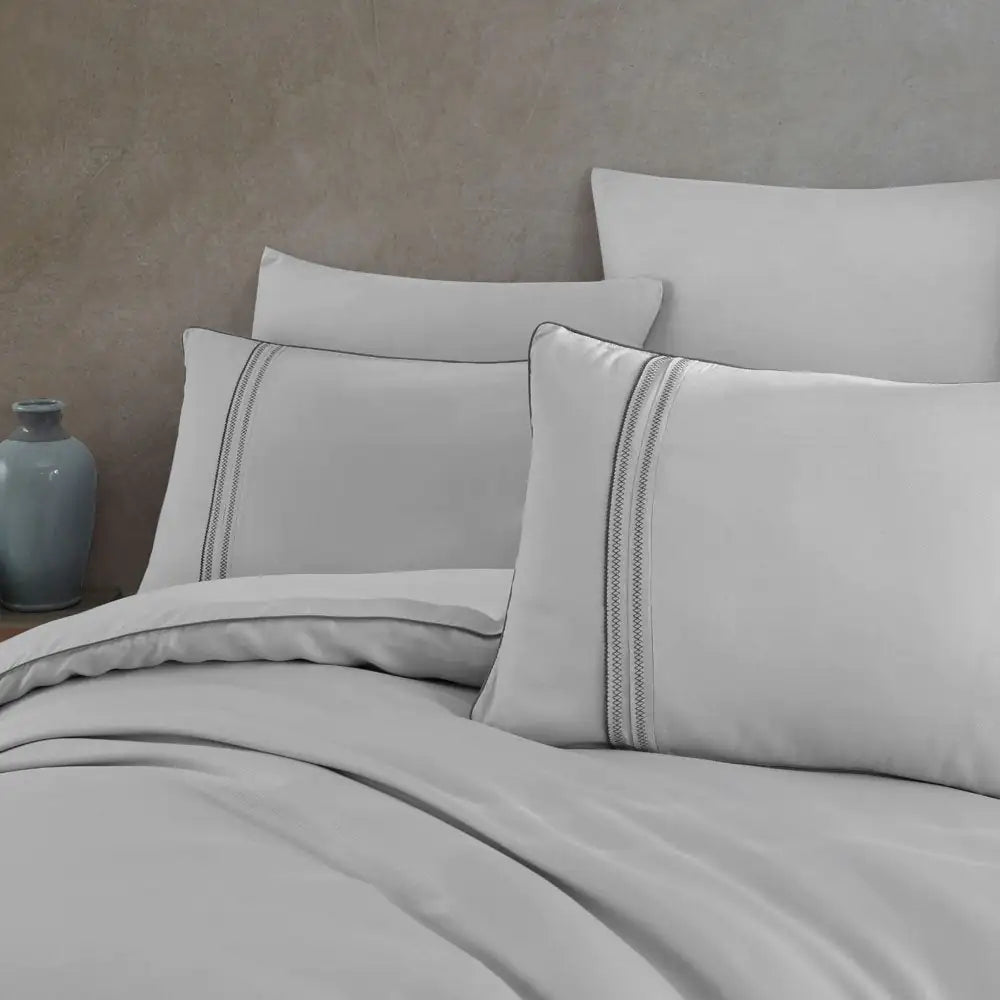 Juego de cama doble de seda modal Hobby, gris claro