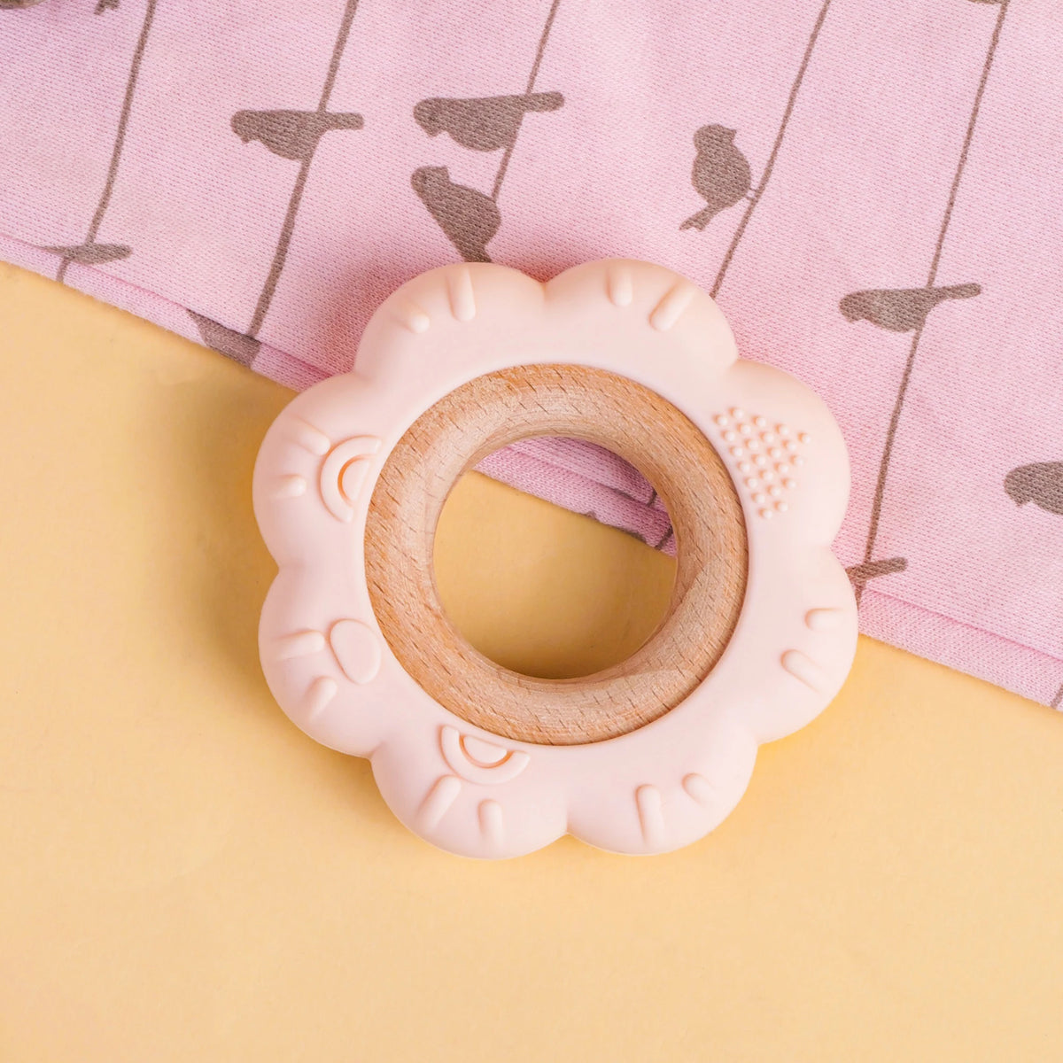 1PCS Baby Silicone Teether Food Grade Newborn Pacifier Relief Design Teether Infant Tactile Training Toys Infant Teething Toy