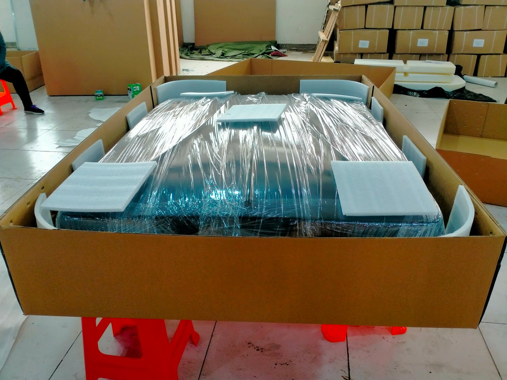 New Arrival Aluminum Triangle Hard Shell Rooftop Tent Outdoor Camping Waterproof SUV Car Roof Top Tent