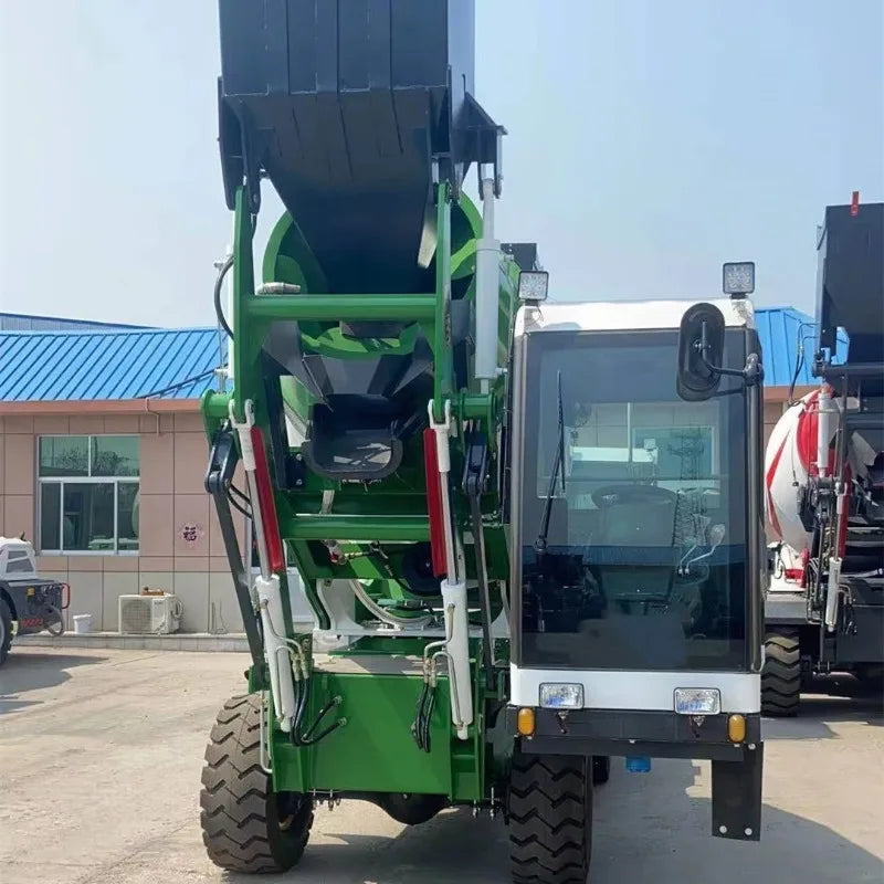 Construction Machinery Tractor 2.6Cbm Mini Concrete Pump Truck Self-Loading Concrete Mixer Driven Cement Mixer