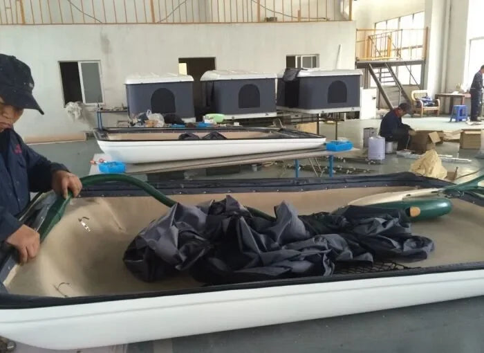 Custom Car Roof Top Tent Outdoor Folding Camping Truck Rooftop Tent For SUV Pickup Trailer With Aluminum Hard Shell Cover