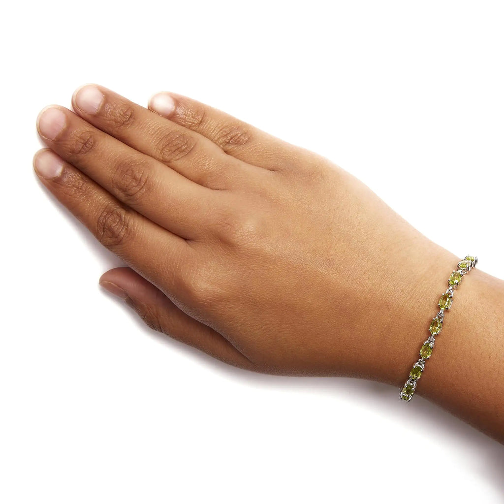 Pulsera de eslabones de peridoto verde creado en forma ovalada de 10,0 quilates en plata de ley 925 (7 pulgadas)