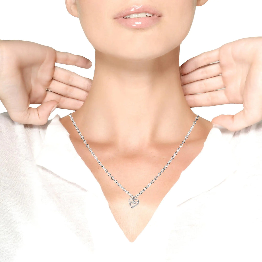 Collar con colgante en forma de corazón de 18 in con diamantes redondos de 1/4 ct y la palabra "Mamá" en plata de ley 925 (color IJ, claridad I3)