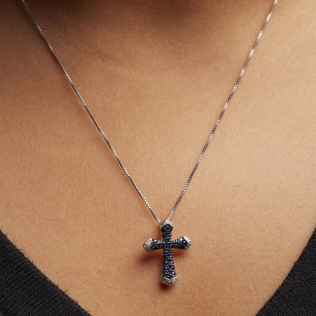 Collier avec pendentif en forme de croix en argent sterling 925 avec saphir bleu synthétique et diamant blanc de 3/4 ct - 18 pouces