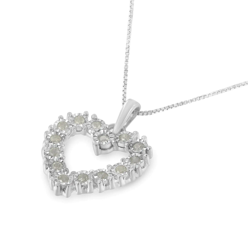 Collar con colgante de corazón abierto de 18" con diamantes engastados milagrosamente y de 1/3 ct en plata esterlina 925 (color IJ, claridad I2-I3)
