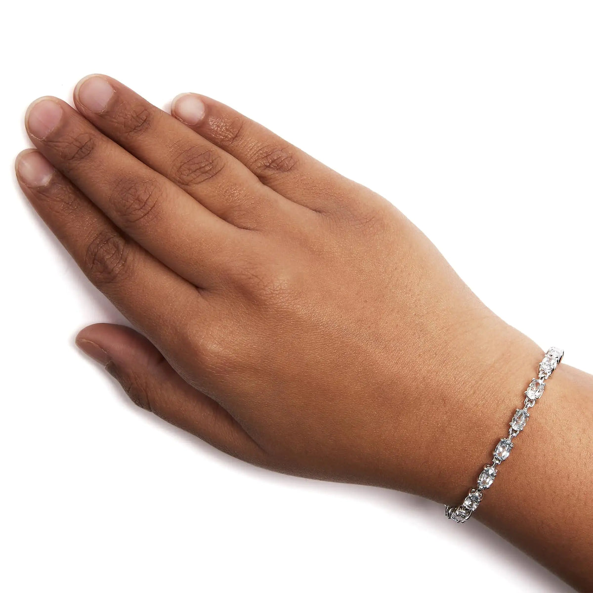 Pulsera de eslabones de topacio azul claro creado en forma ovalada de 11,0 quilates en plata de ley 925 (7 pulgadas)