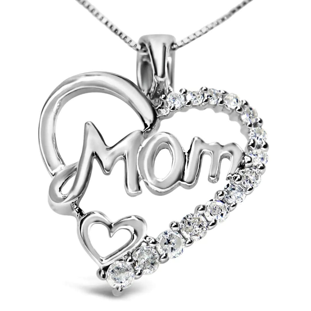 Collar con colgante en forma de corazón de 18 in con diamantes redondos de 1/4 ct y la palabra "Mamá" en plata de ley 925 (color IJ, claridad I3)