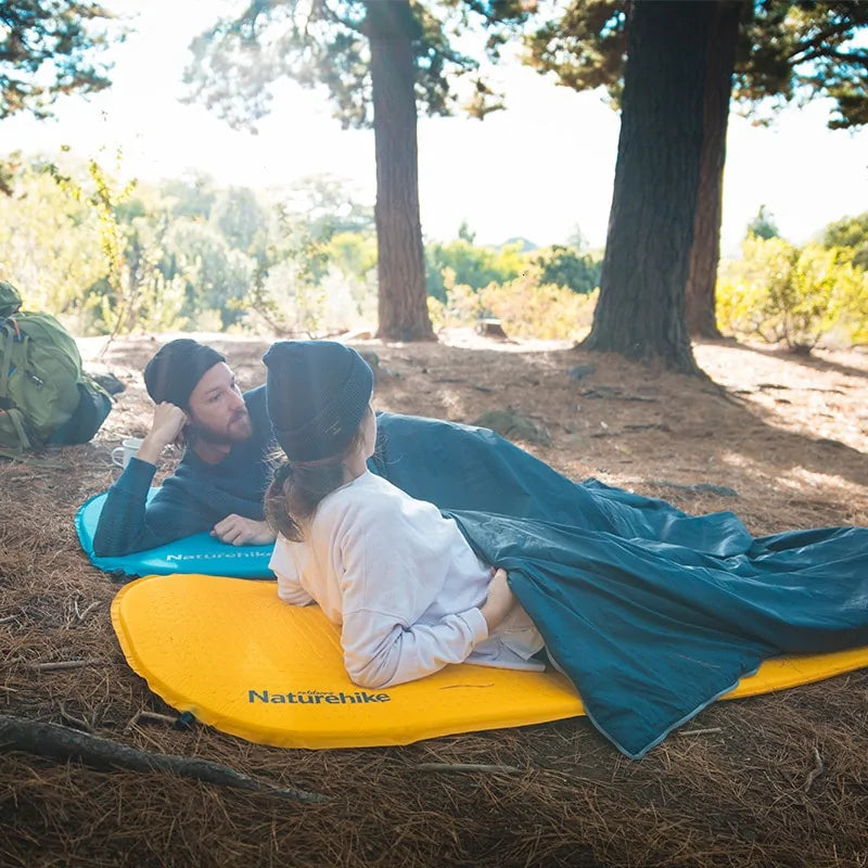 Colchoneta autoinflable para acampar