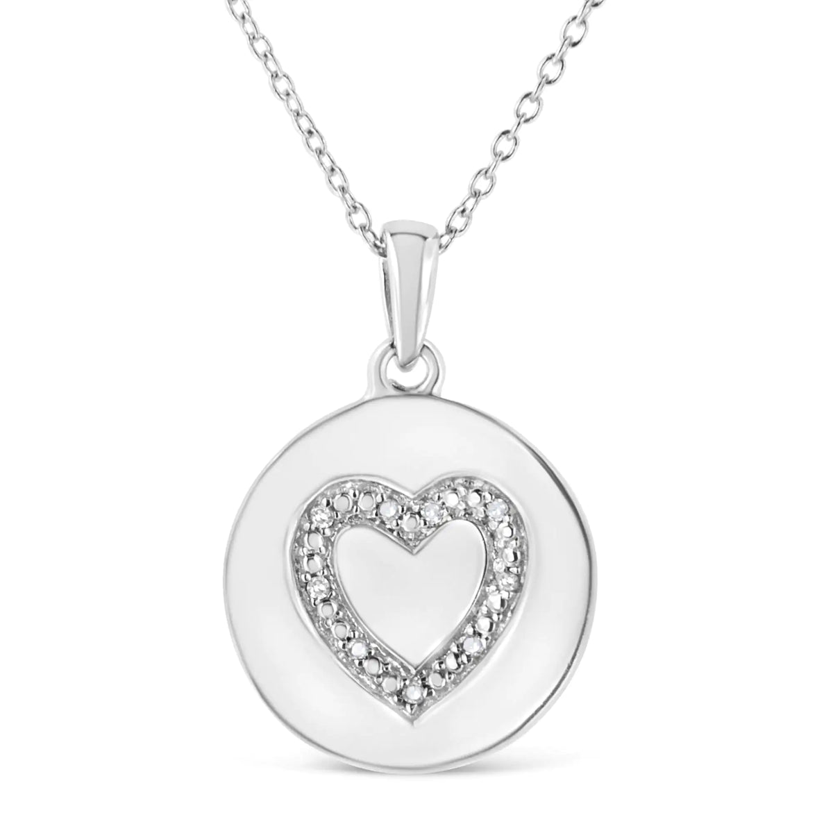 Collar con colgante de 18" con emblema de corazón y detalles de diamantes engastados en puntas en plata de ley 925 (color IJ, claridad I1-I2)